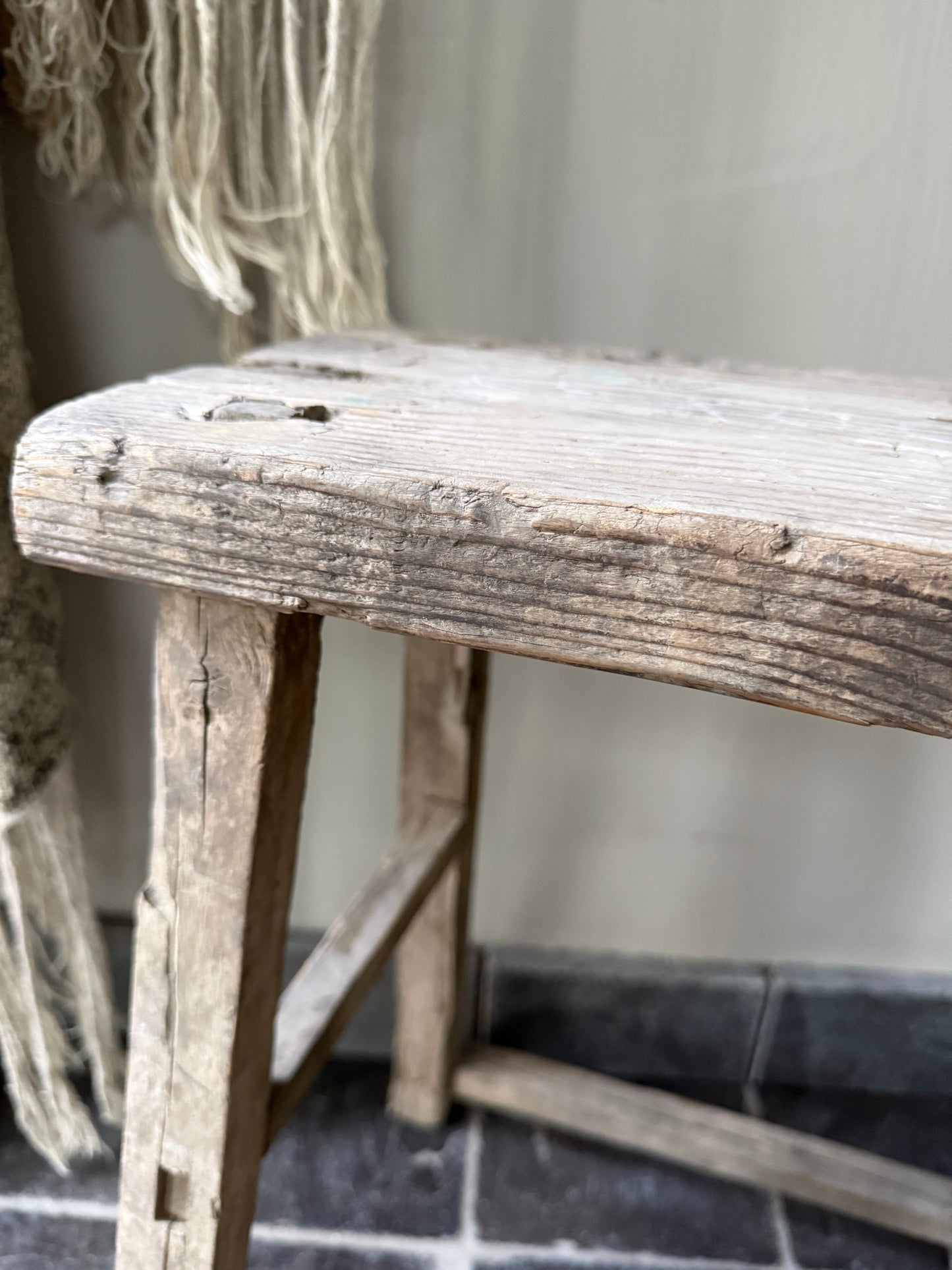 Oude houten krukje elmwood, chinese stoel