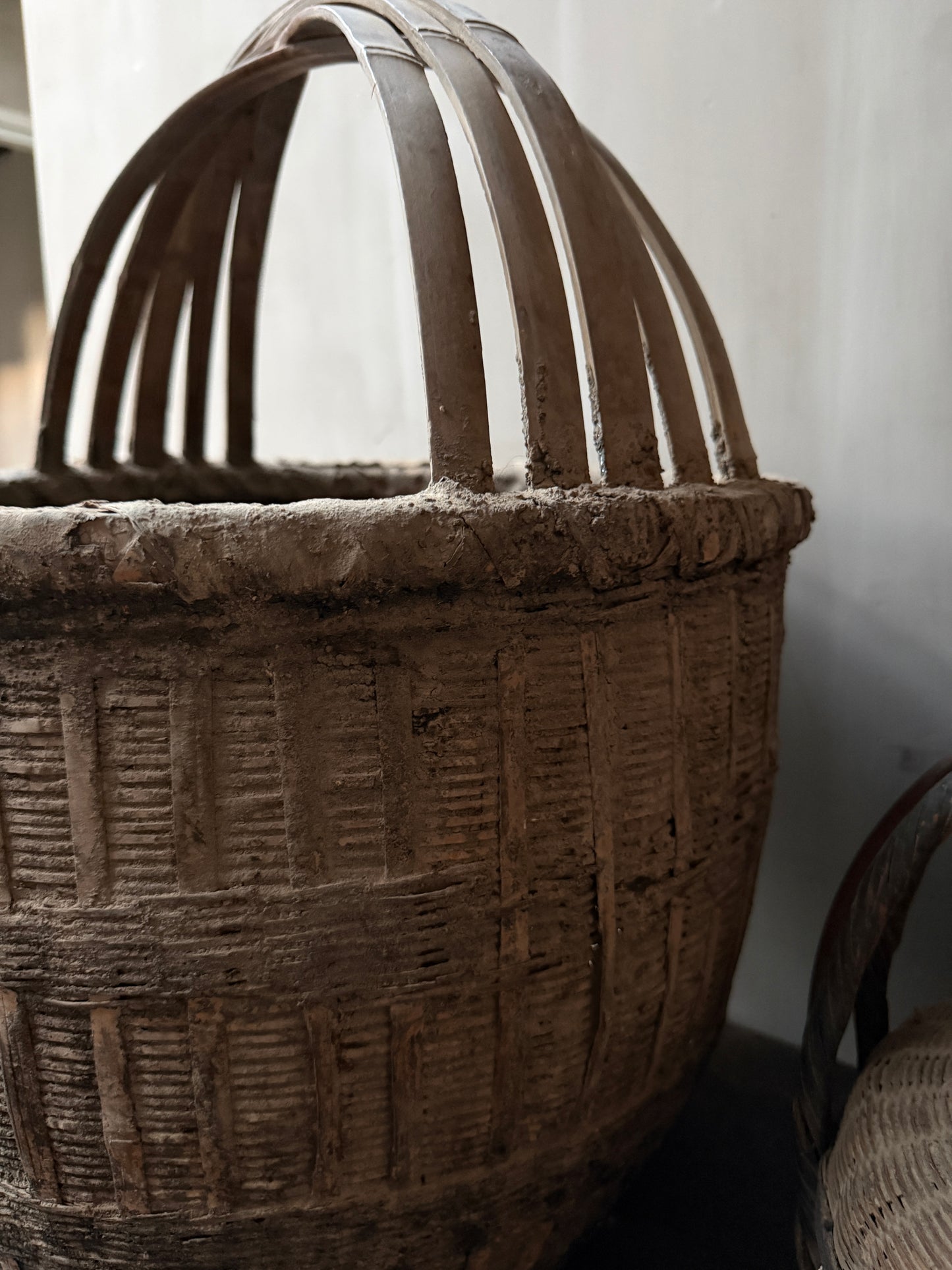 Chinesischer Pflückkorb mit Henkel