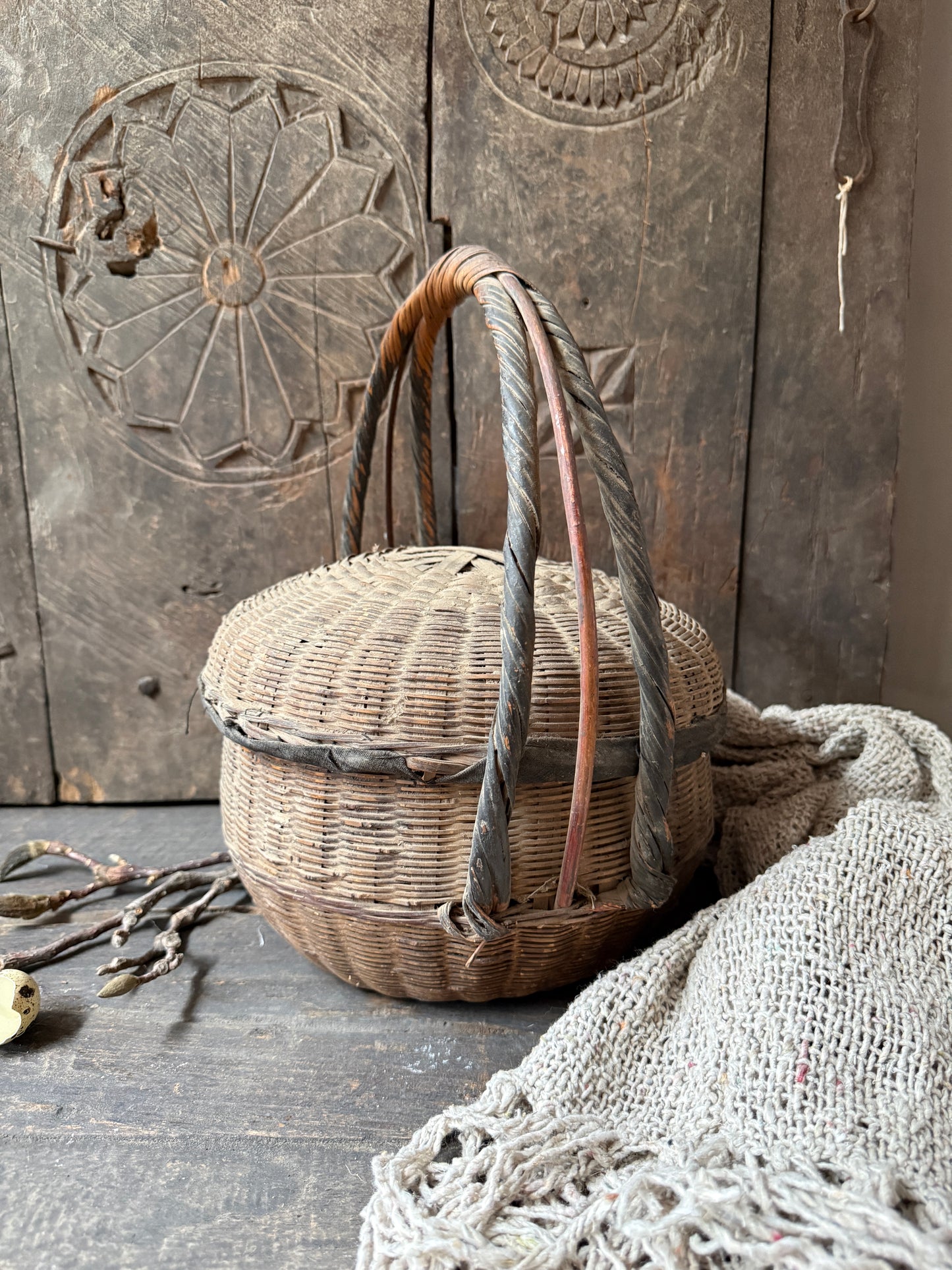Chinese picking basket with handle