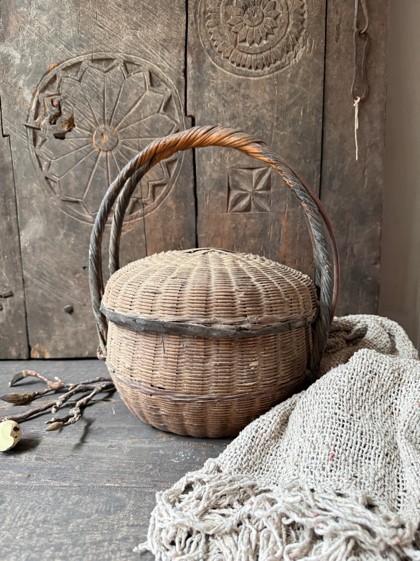 Chinese picking basket with handle
