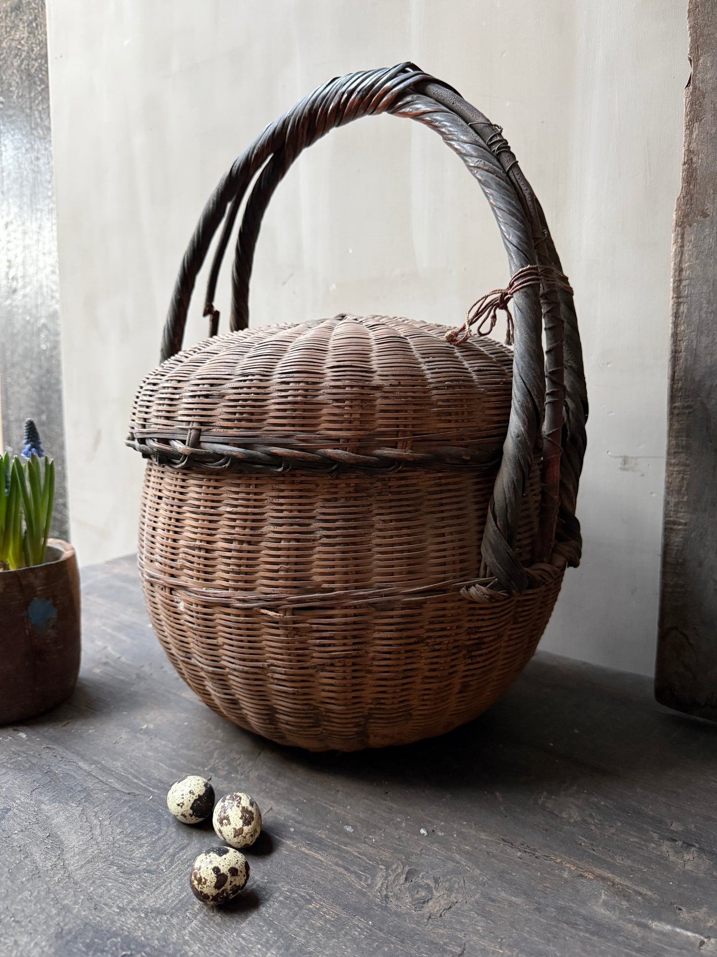 Chinese picking basket with handle