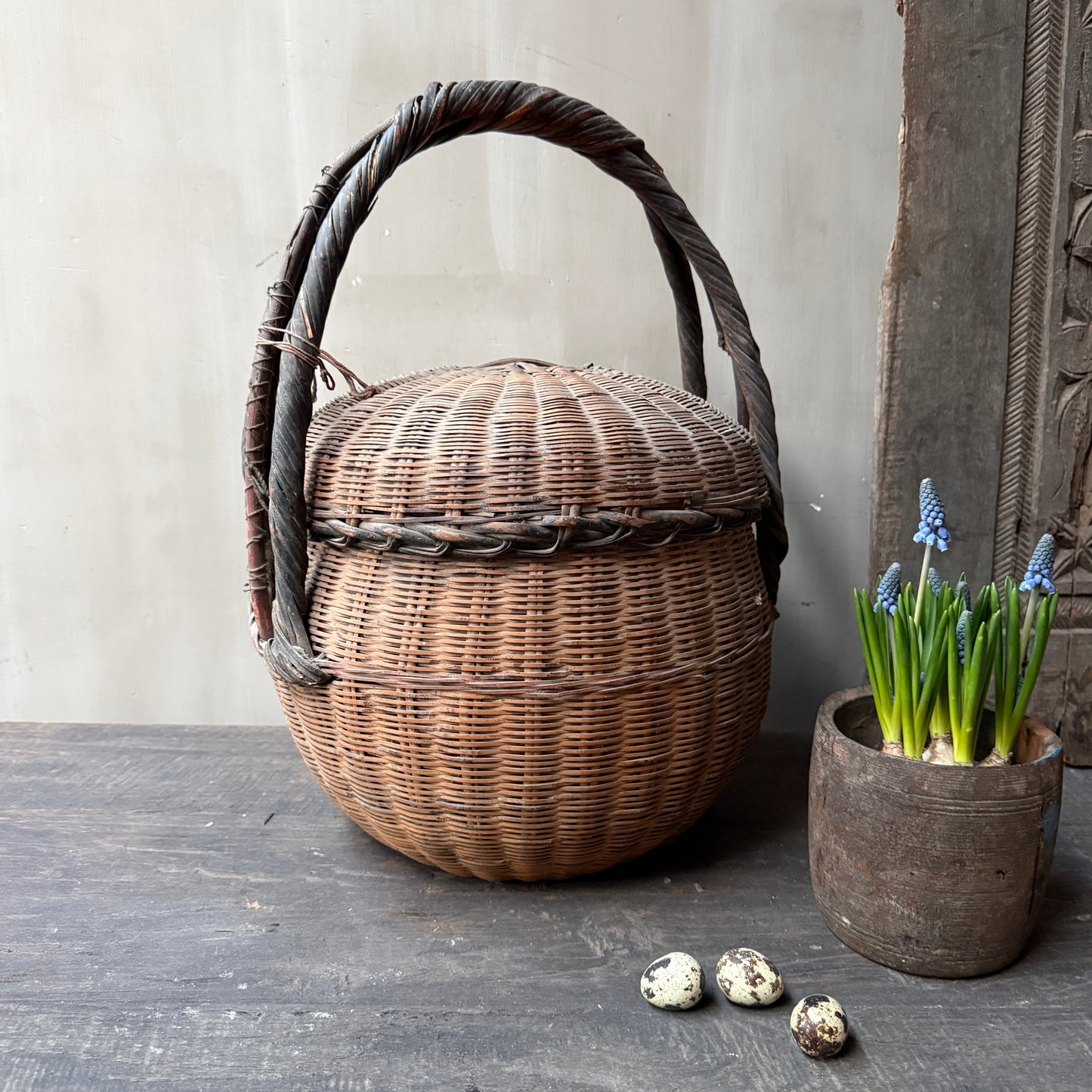 Chinese picking basket with handle