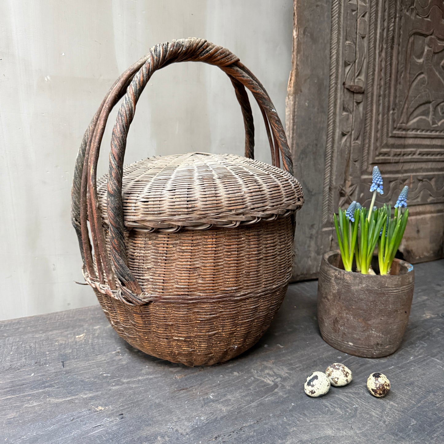 Chinese picking basket with handle