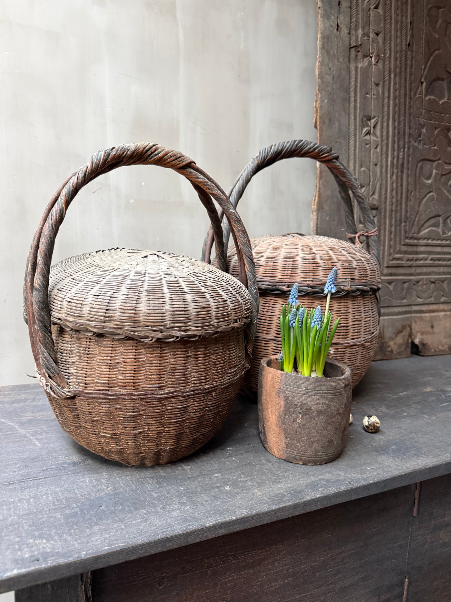 Chinese picking basket with handle