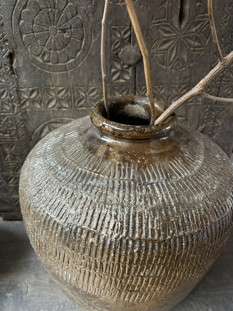 Antieke originele Aziatische kruik/pot - My Sober Home