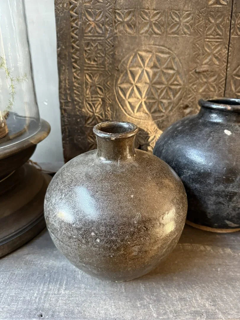 Chinese vaas / pot zwart - My Sober Home