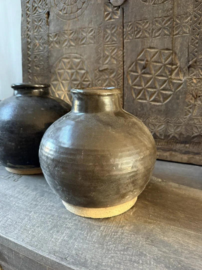 Chinese vaas / pot zwart - My Sober Home