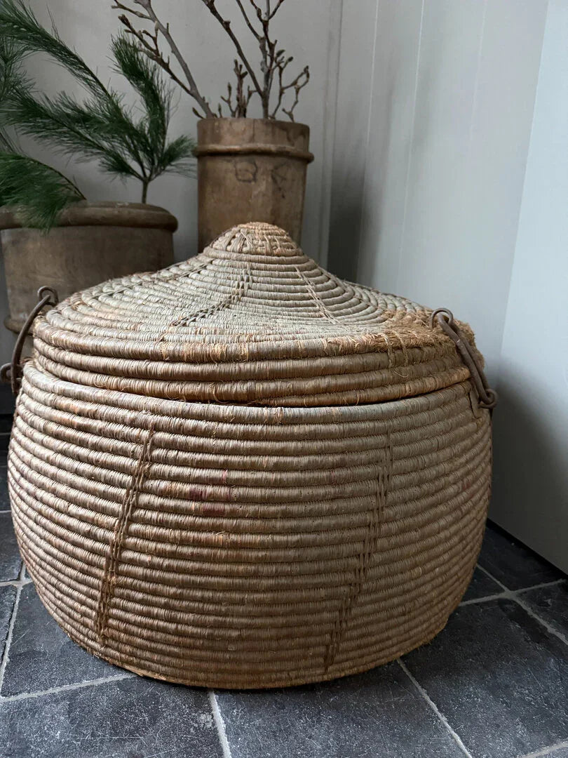 Oude originele mand / dessert basket - My Sober Home