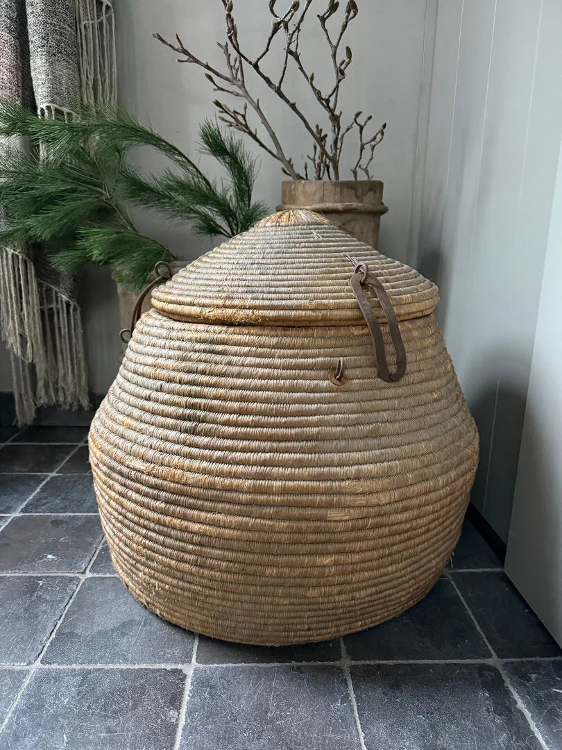 Oude originele mand / dessert basket - My Sober Home