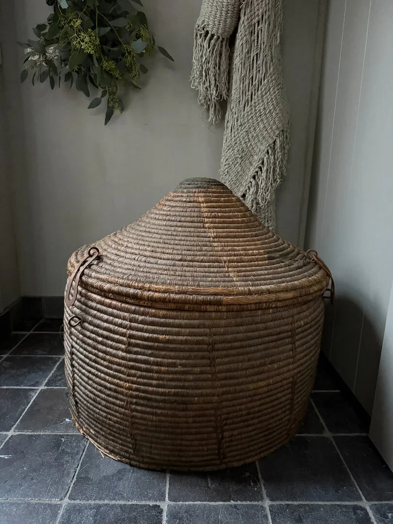 Oude originele mand / dessert basket - My Sober Home