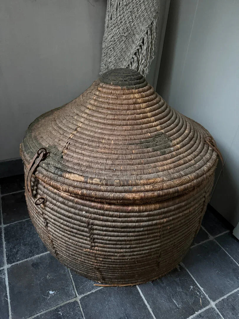 Oude originele mand / dessert basket - My Sober Home