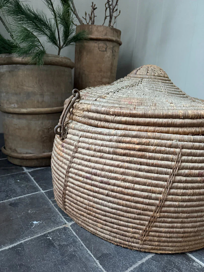 Oude originele mand / dessert basket - My Sober Home