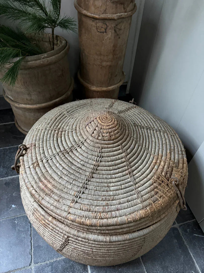 Oude originele mand / dessert basket - My Sober Home