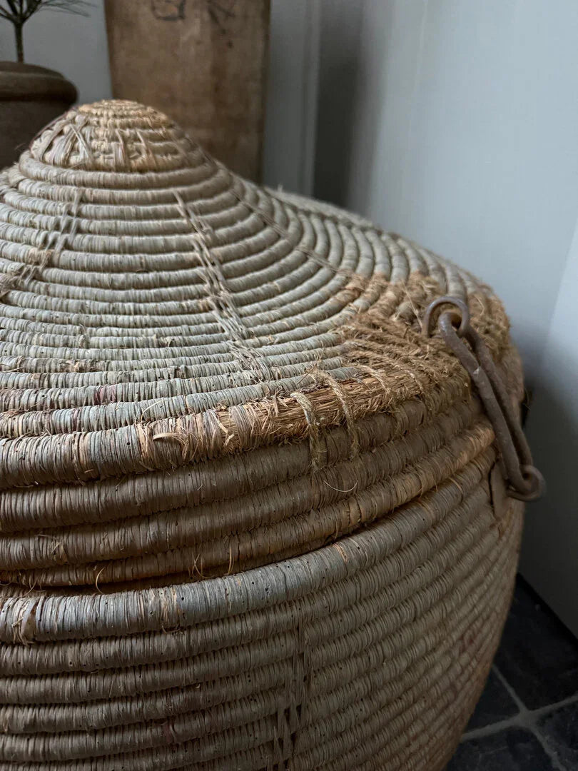 Oude originele mand / dessert basket - My Sober Home