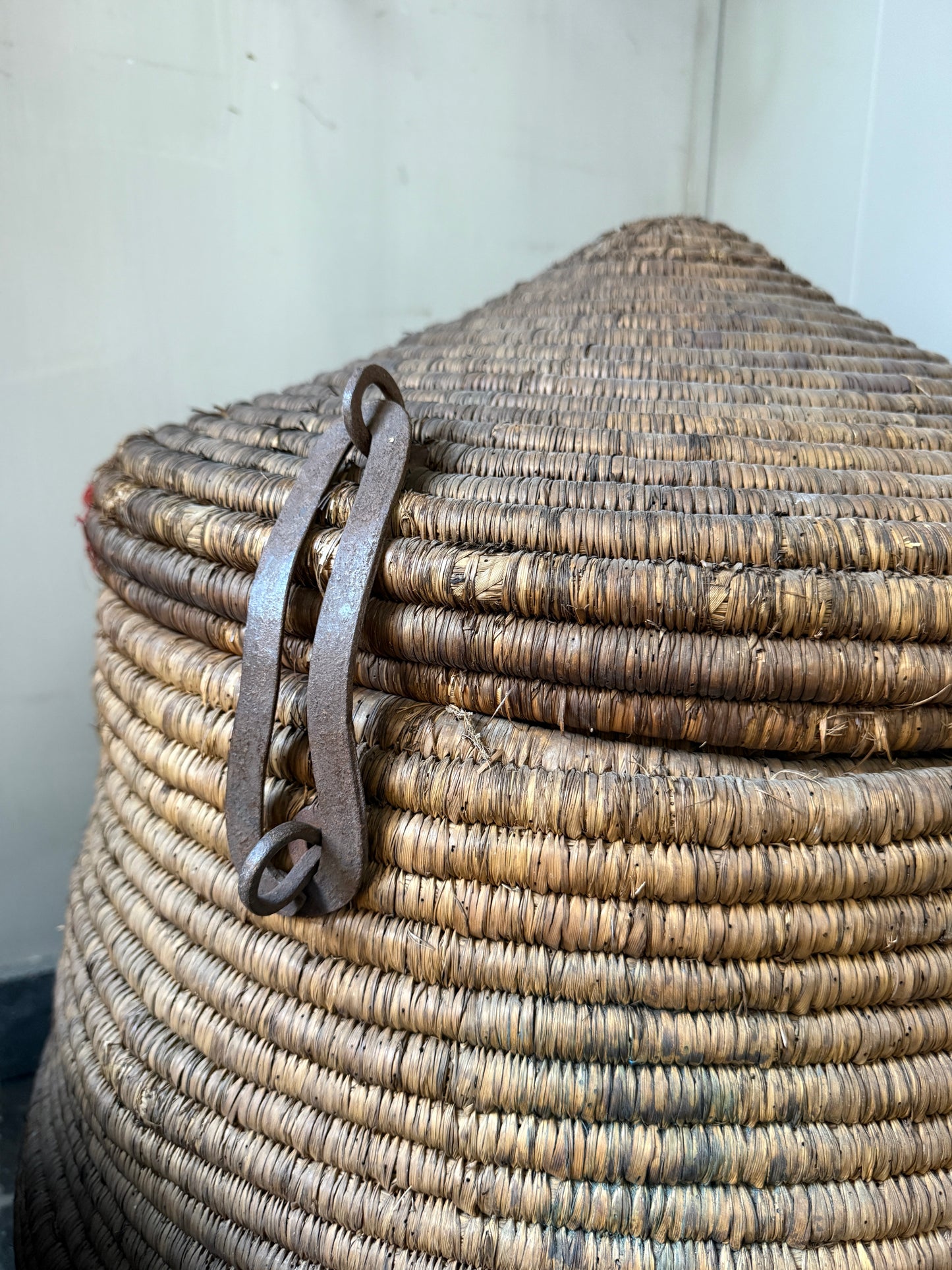 Old original basket / dessert basket