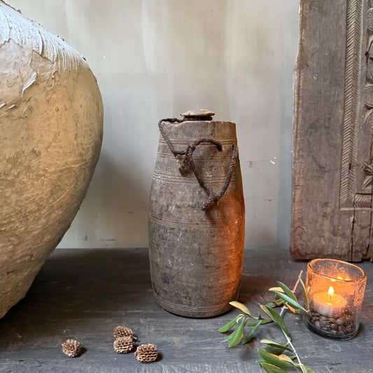 Wooden jar with lid