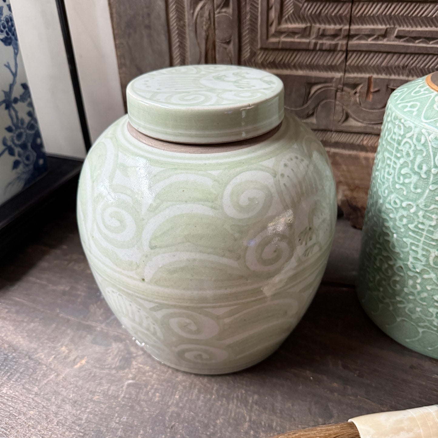 Antique Chinese ginger jar with lid