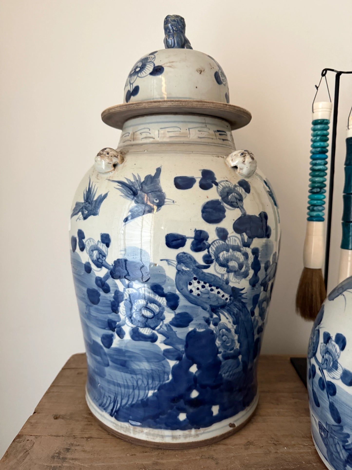 Handgemaakte blauwe en witte keramische gemberpot met vogelmotief, landelijk stijl