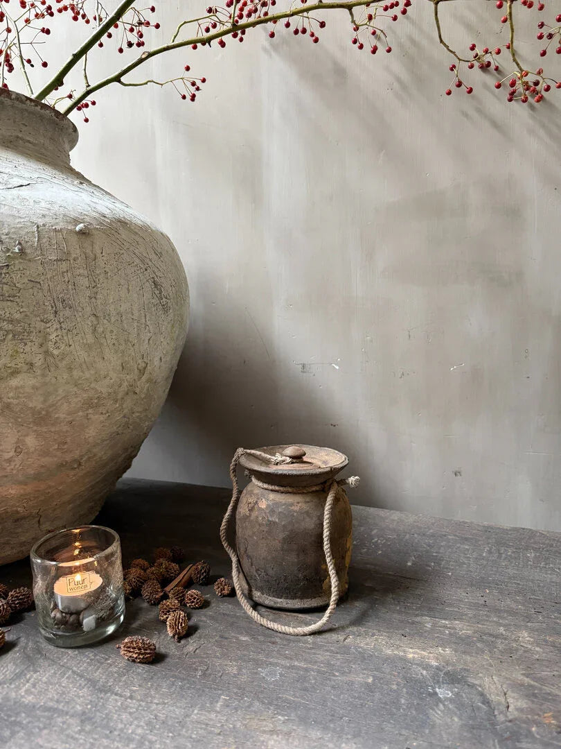 Oud Nepalees kruikje met deksel - My Sober Home