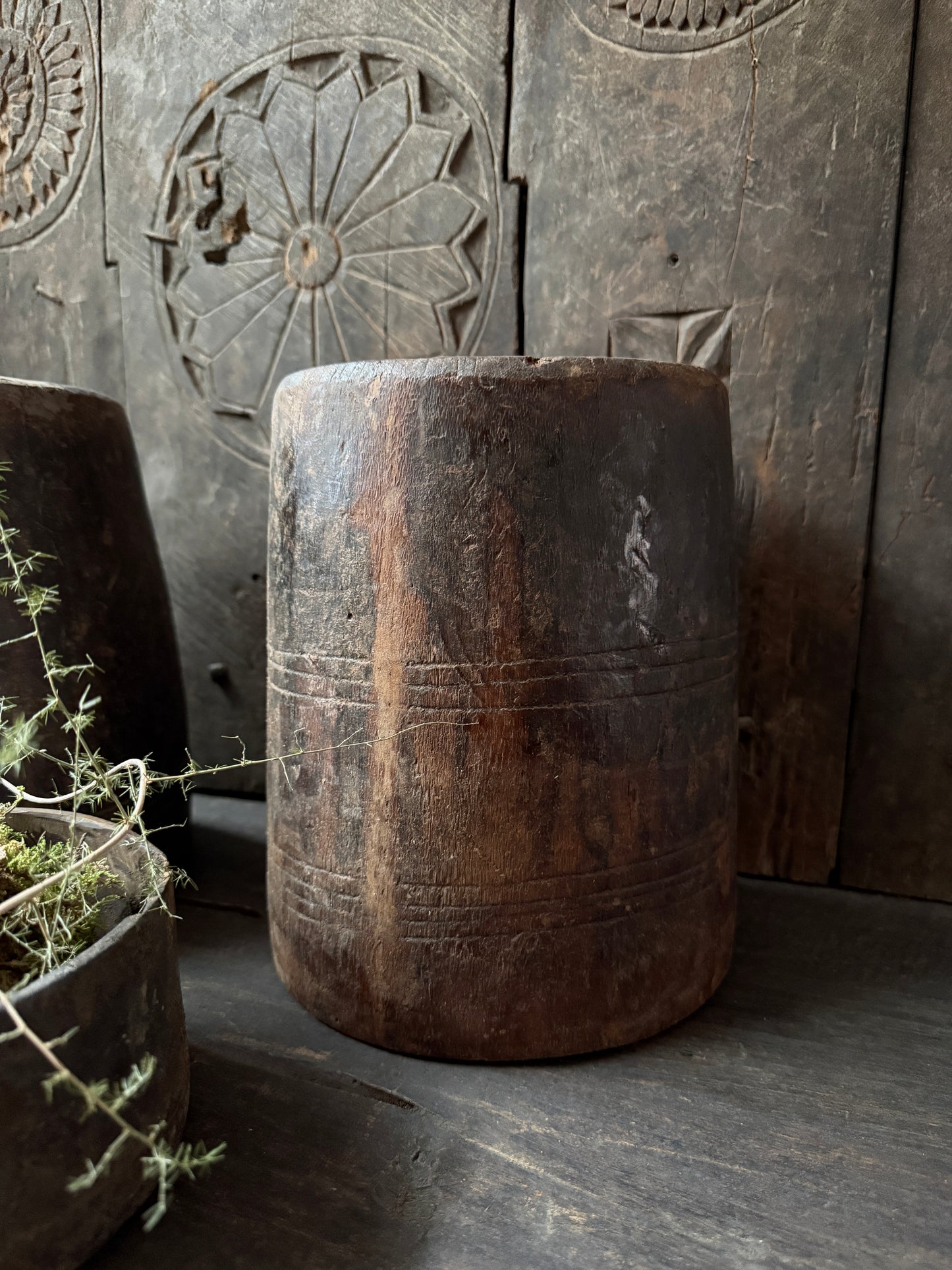 Authentieke handgemaakte houten pot, landelijk en sober woonaccessoire uit India, My Sober Home