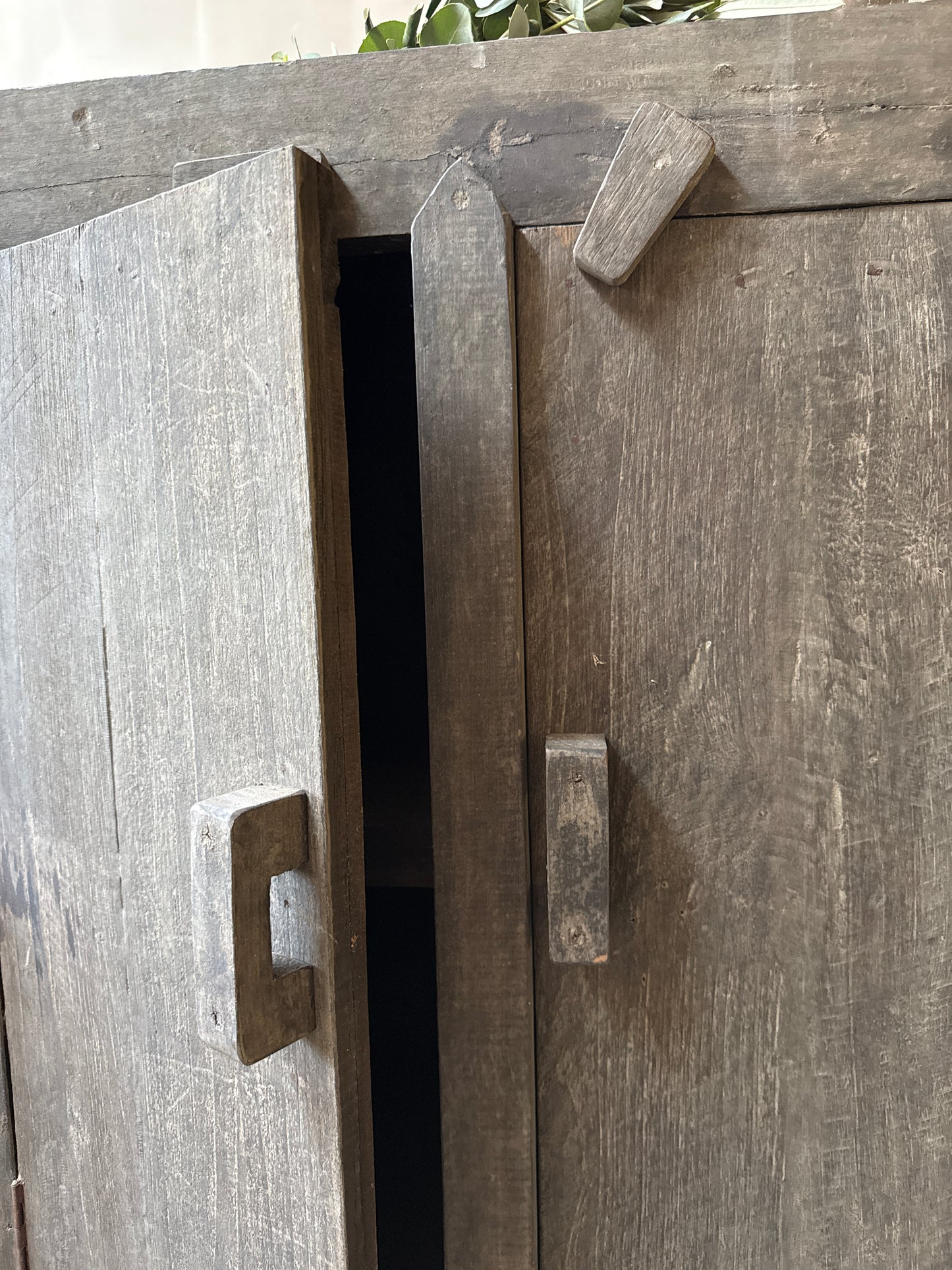 Mädchenkleiderschrank Alte Scheune
