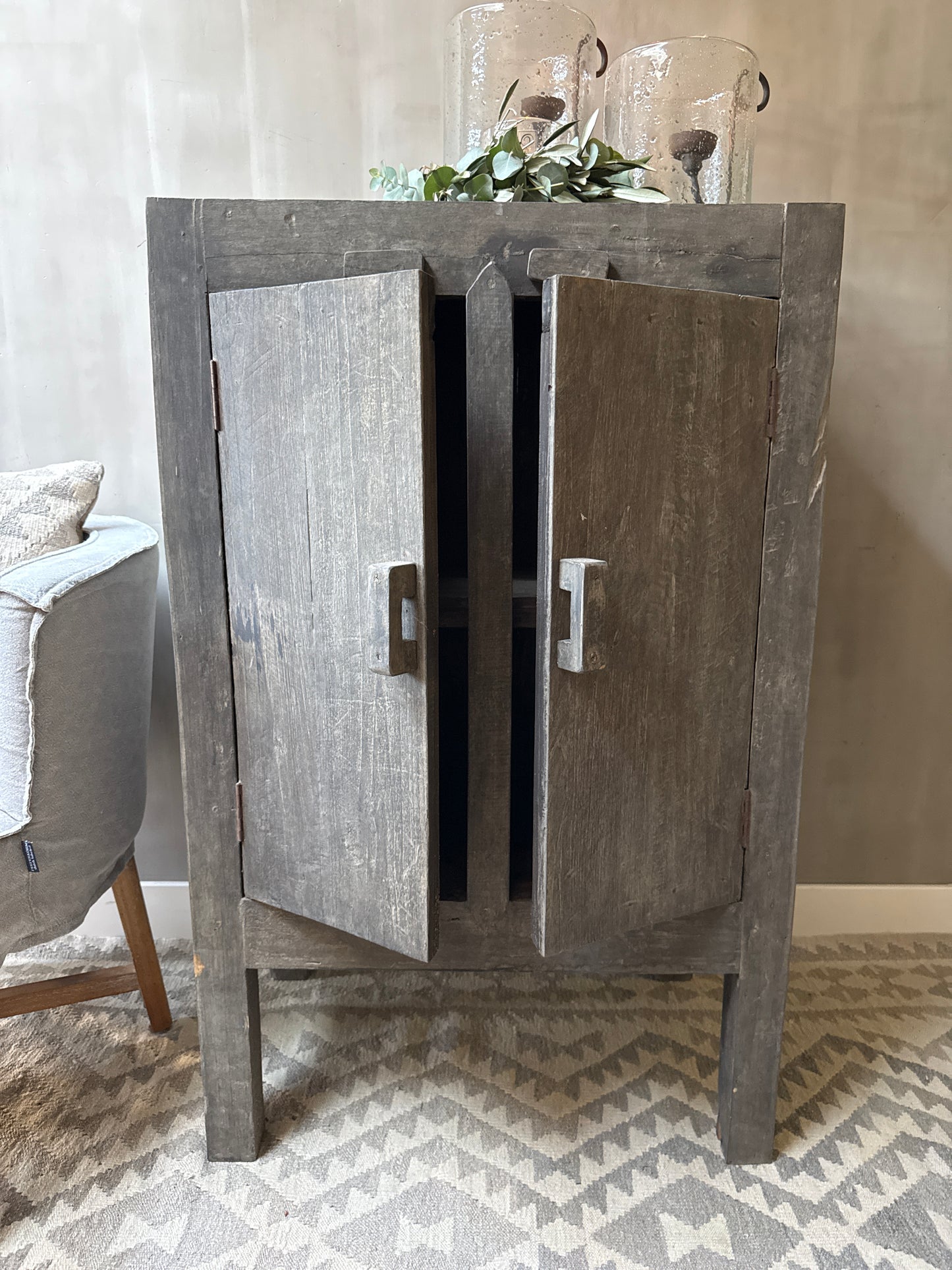 Mädchenkleiderschrank Alte Scheune