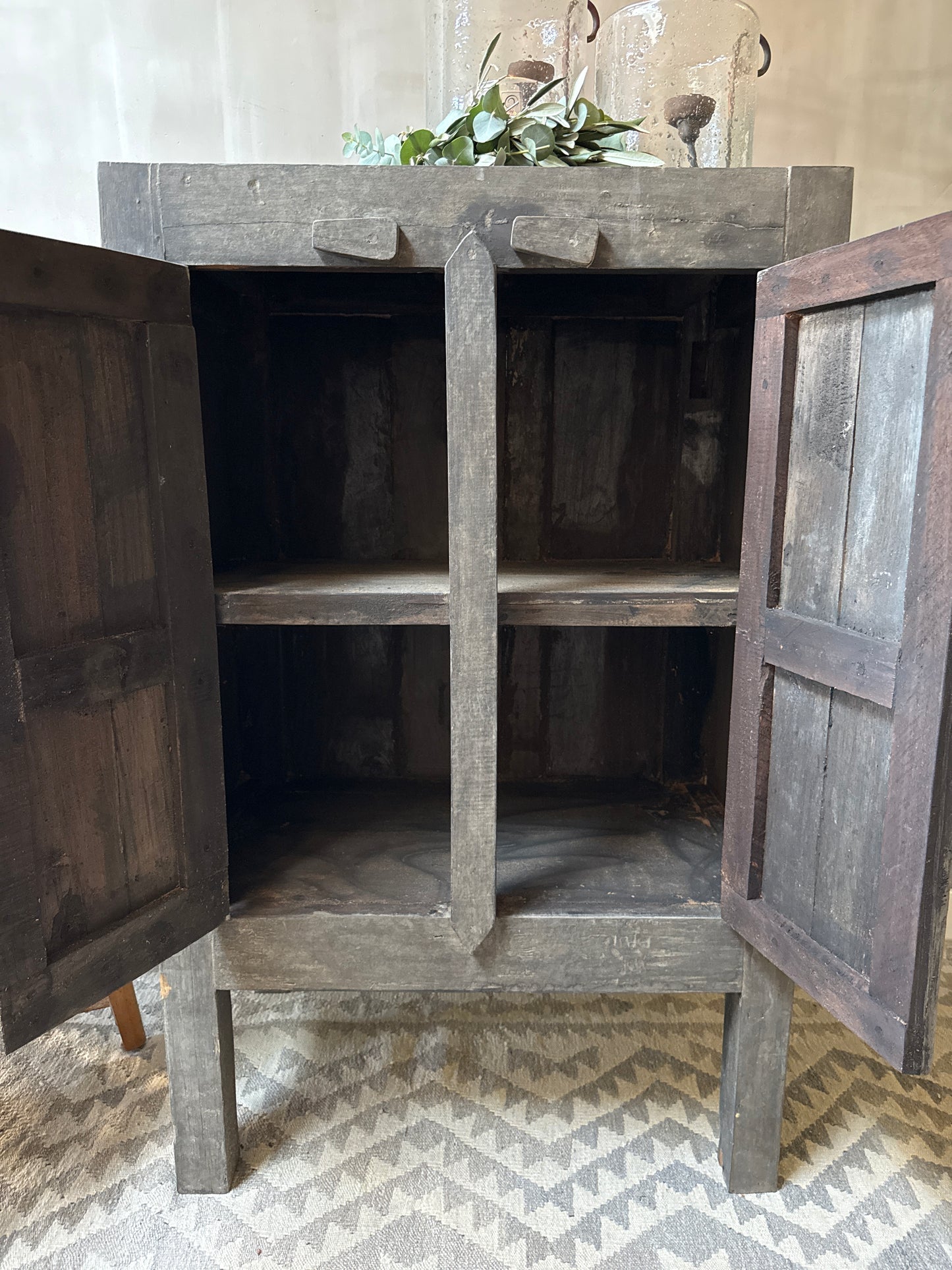 Mädchenkleiderschrank Alte Scheune