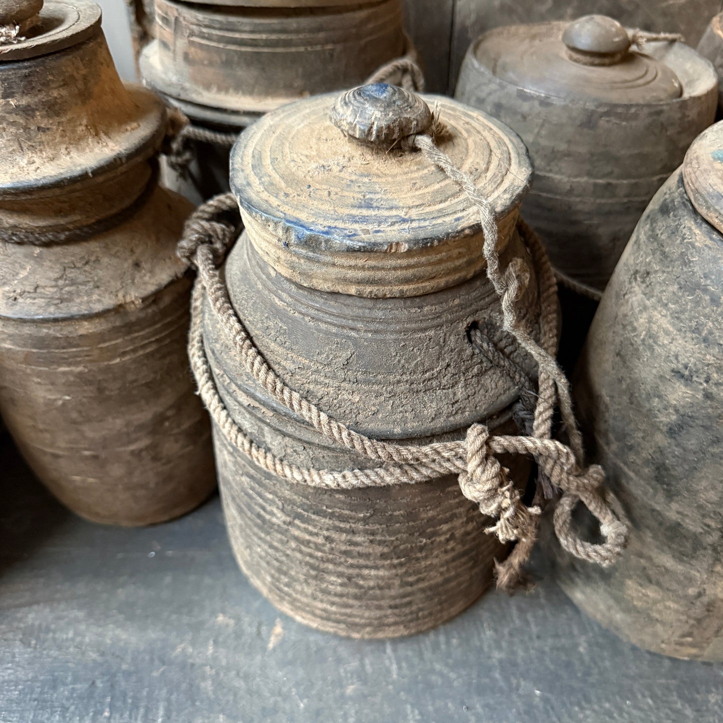 Holzgefäß mit Deckel