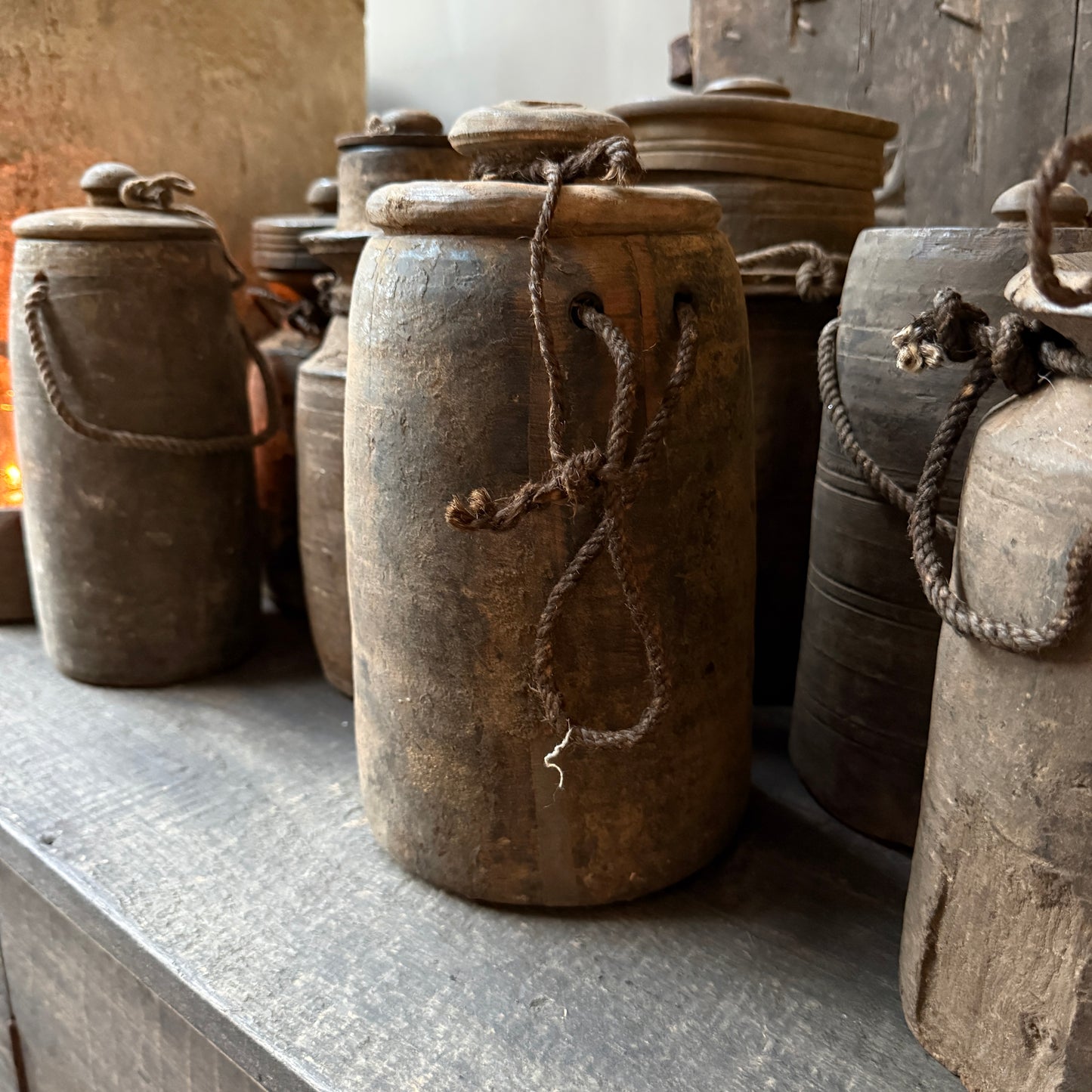 Holzgefäß mit Deckel