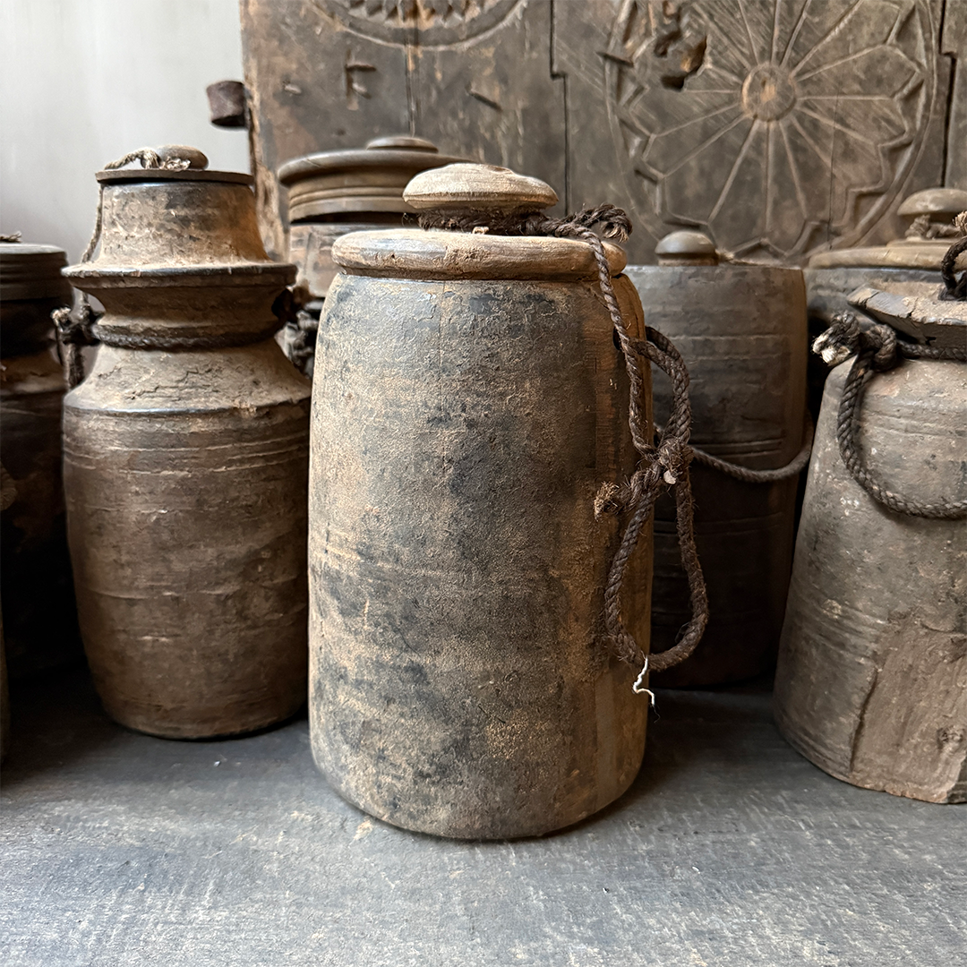 Holzgefäß mit Deckel