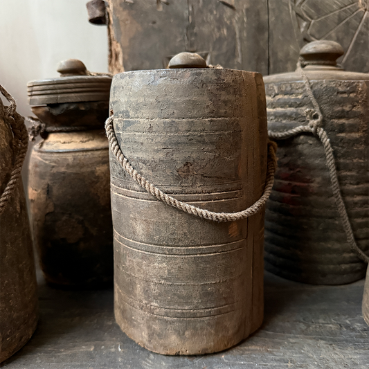 Old Nepalese jar with lid 5