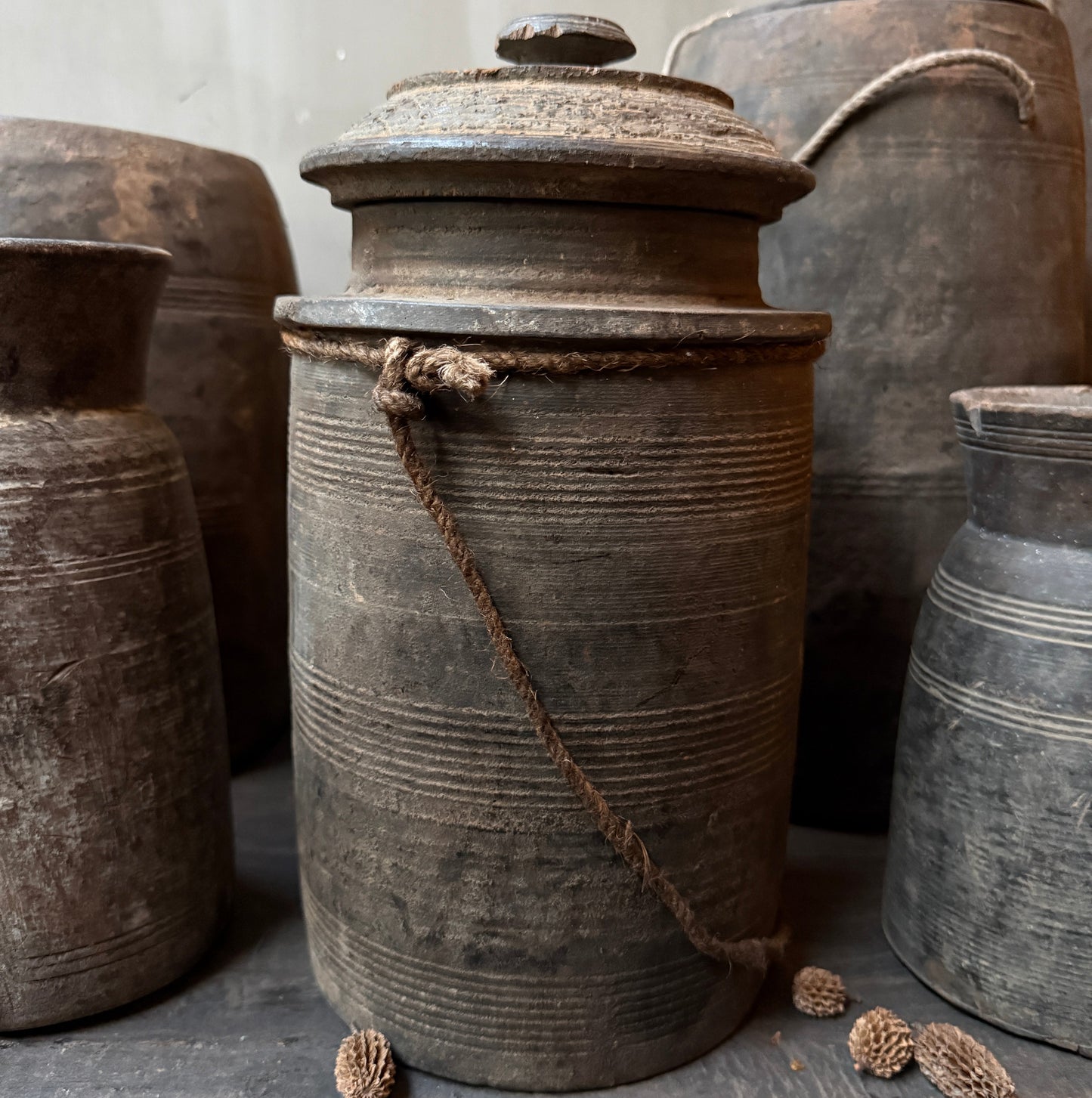 Wooden jar with lid