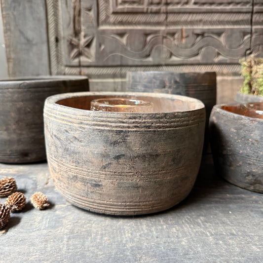 Wooden pot