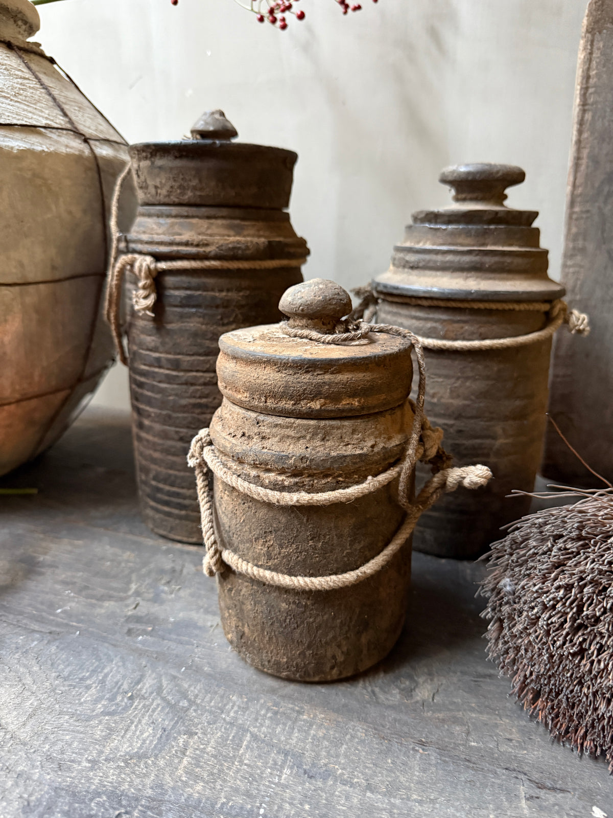 Wooden jar with lid