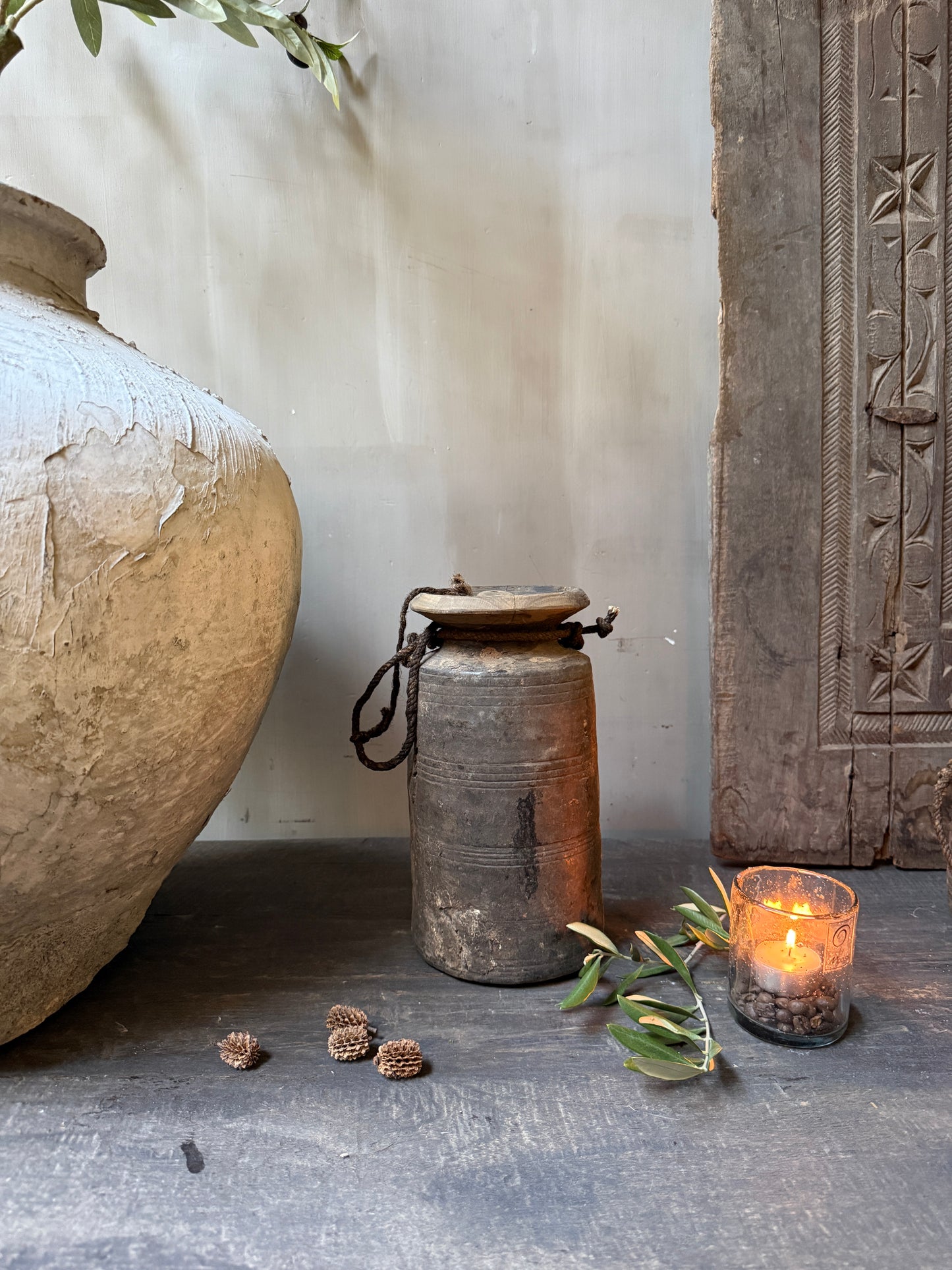 Wooden jar with lid