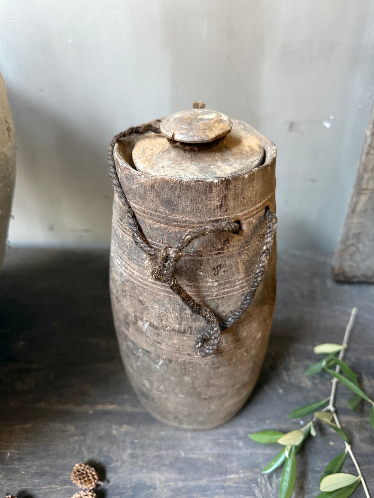 Wooden jar with lid