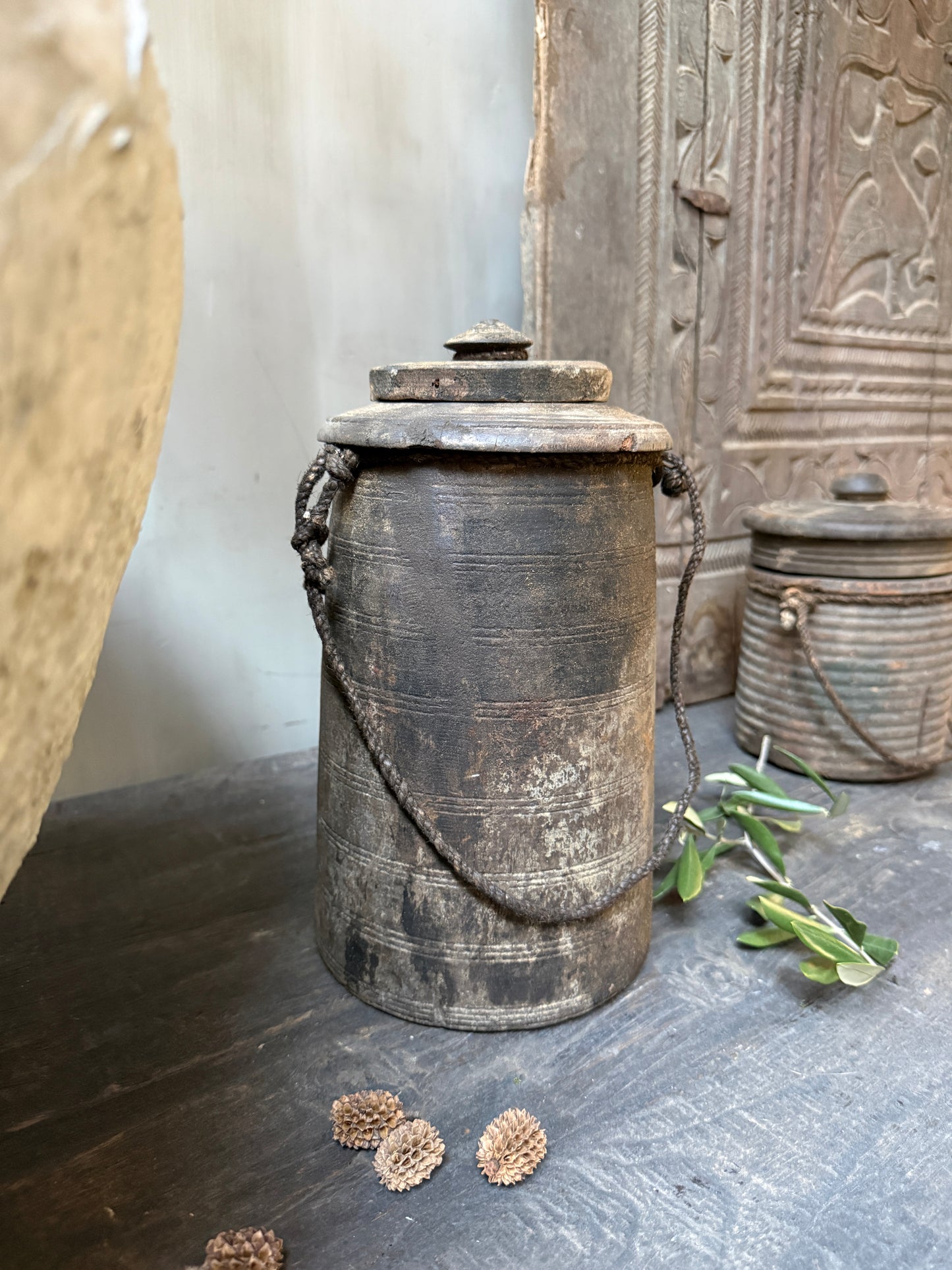 Wooden jar with lid