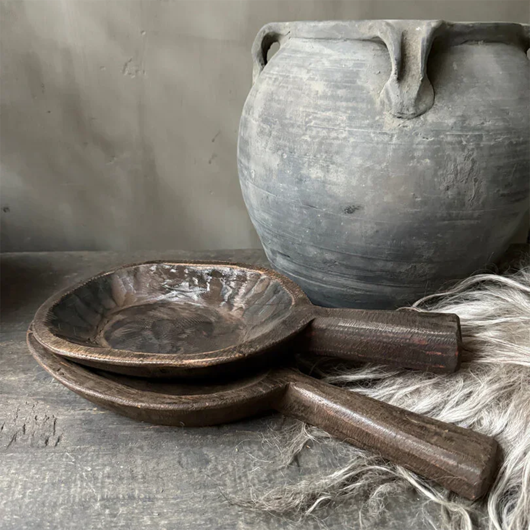 Houten Japati plank ovaal met handvat