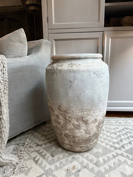 Oude Indiase kruik / pot - My Sober Home