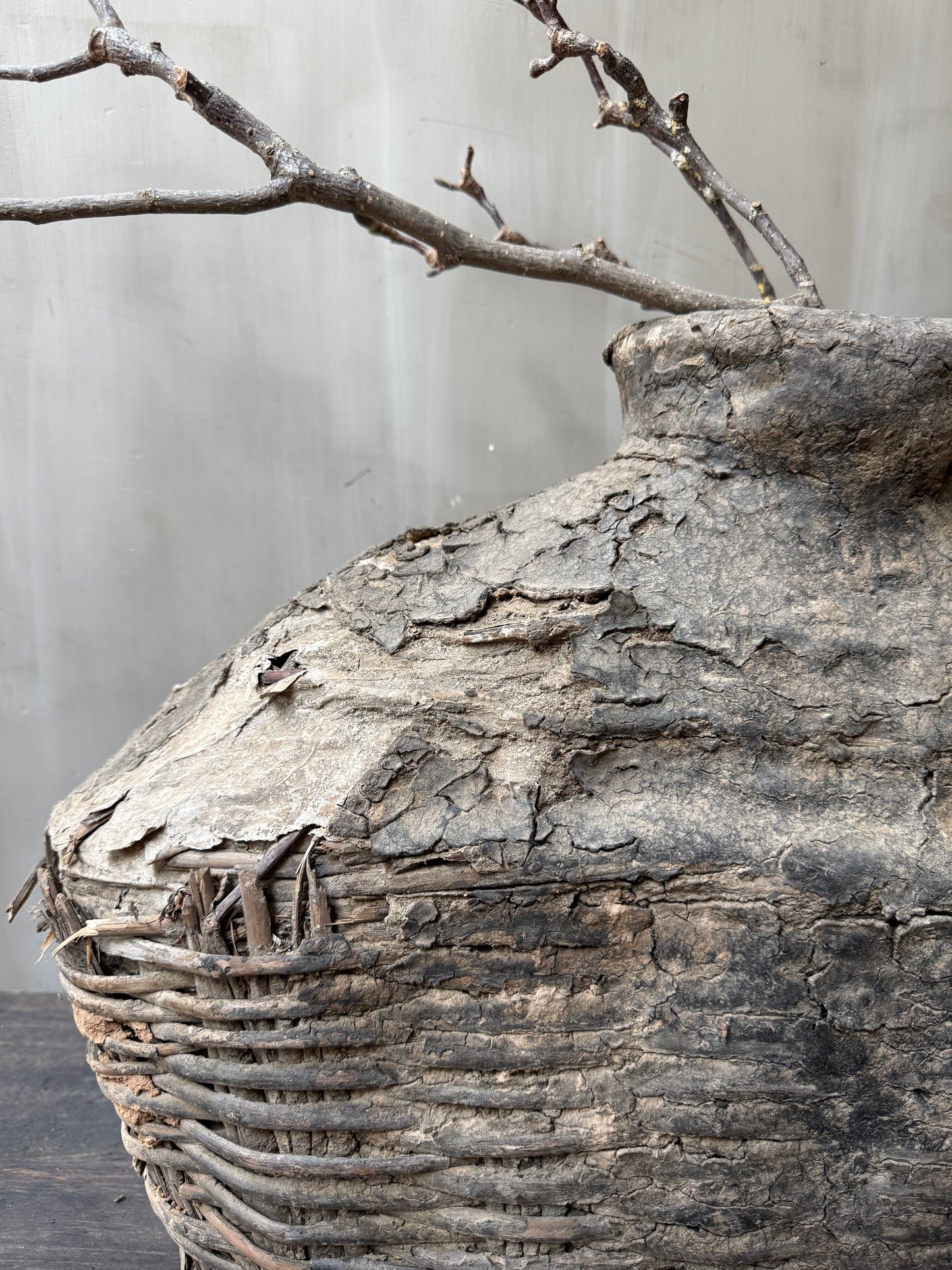 Antique clay basket xl