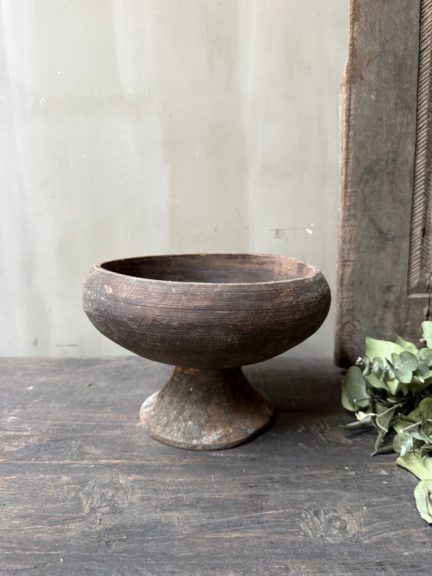 Houten bowl op voet