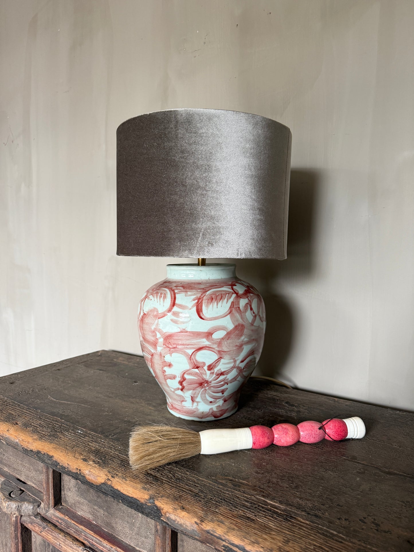 Tischlampe aus einem chinesischen Ingwertopf