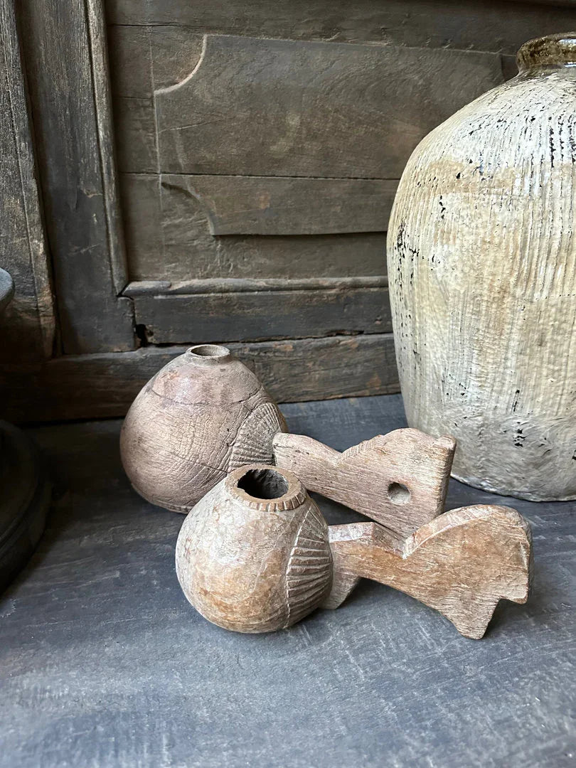 Authentieke handgemaakte houten woonaccessoires uit India, sober landelijk interieur My Sober Home