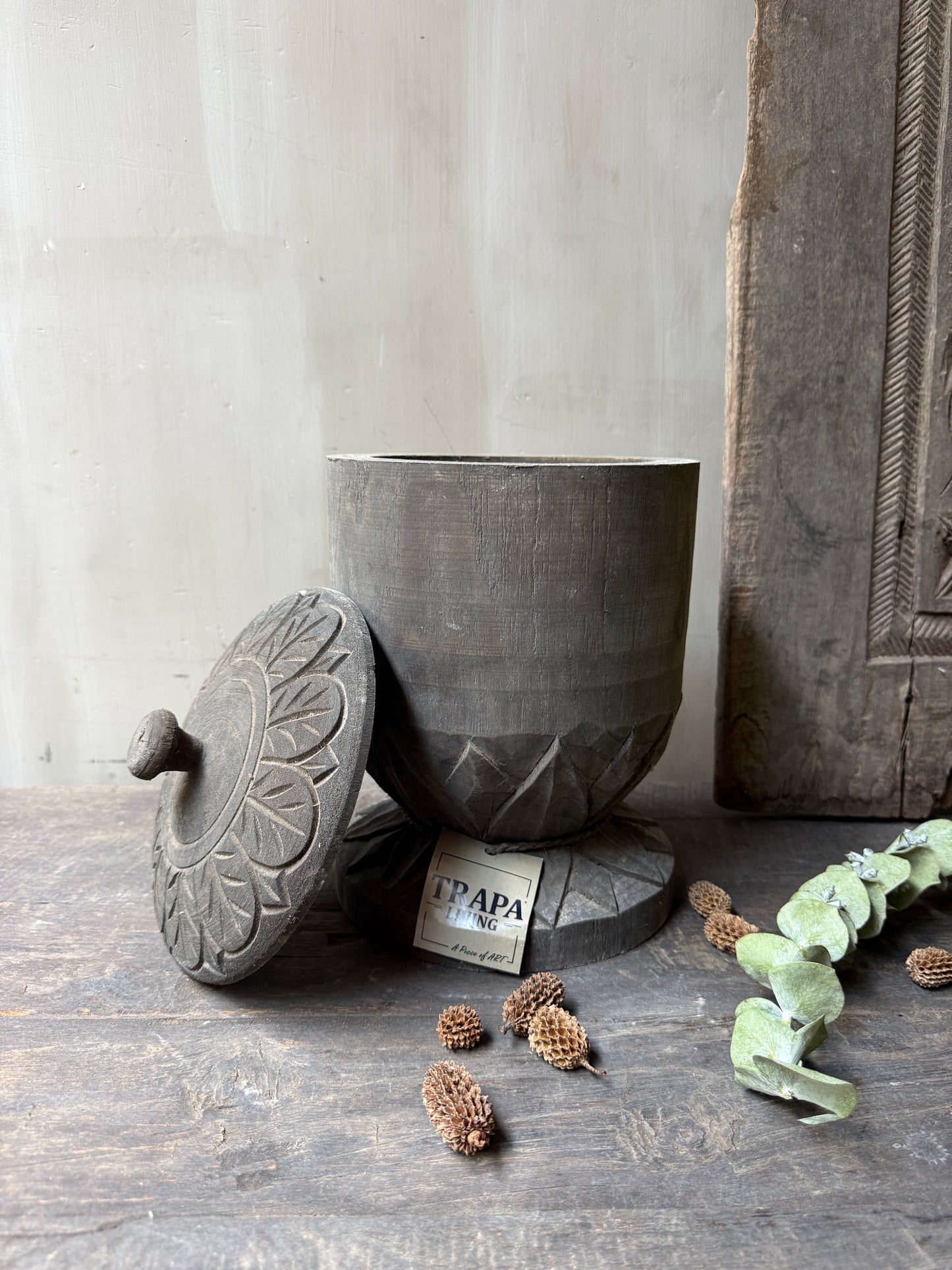 Opbergpot met deksel op voet m