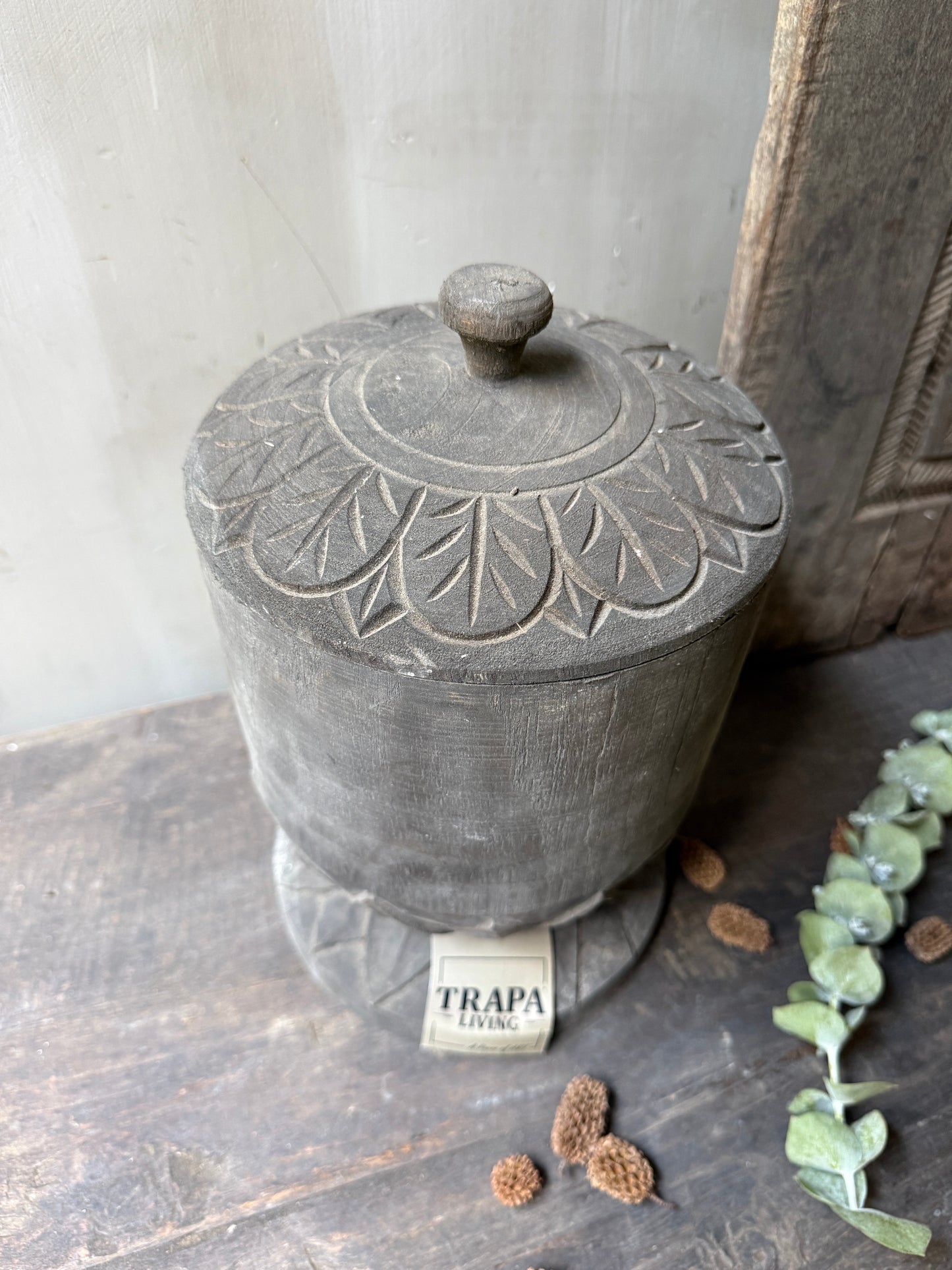 Opbergpot met deksel op voet m