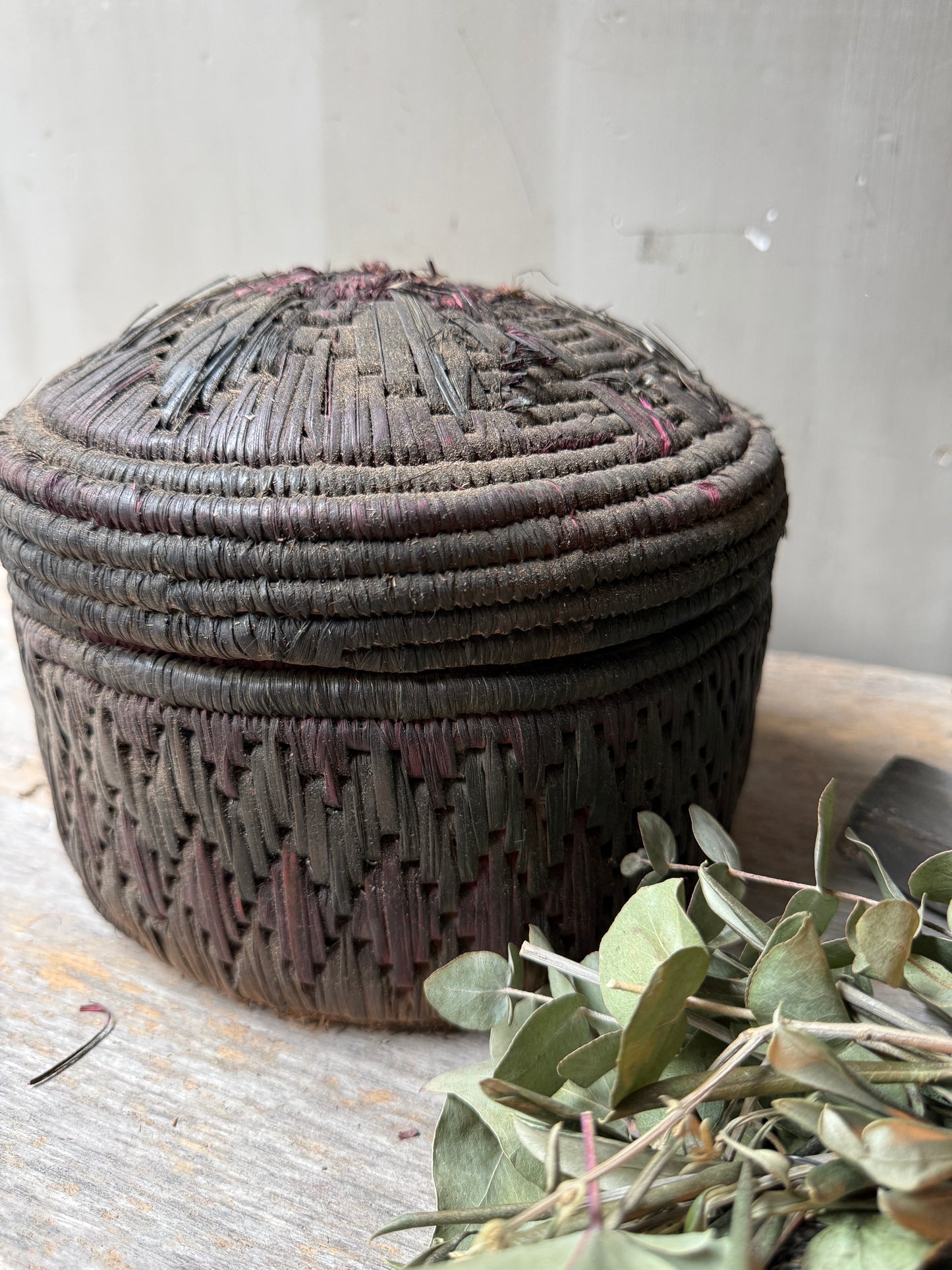 Oude originele mand / dessert basket mini donker