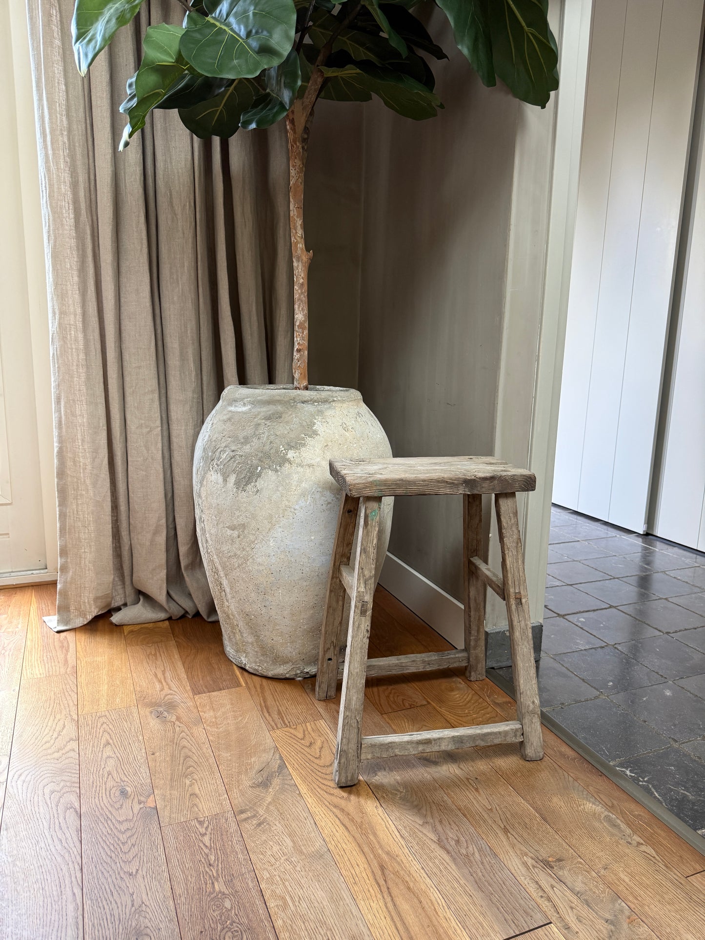 Oude houten krukje elmwood, chinese stoel