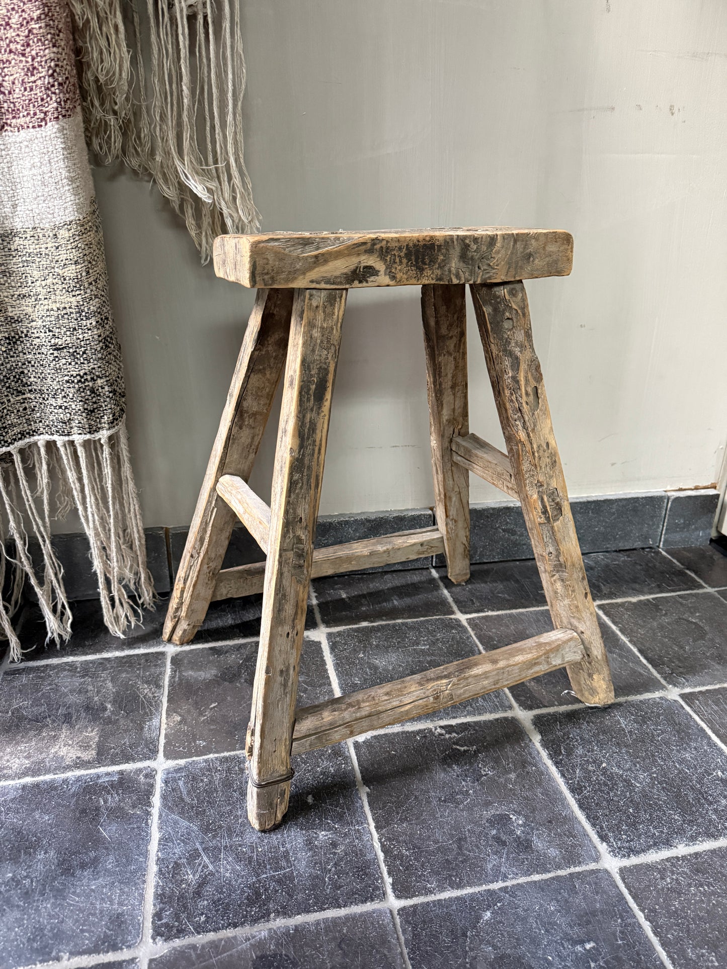 Chinesischer Hocker
