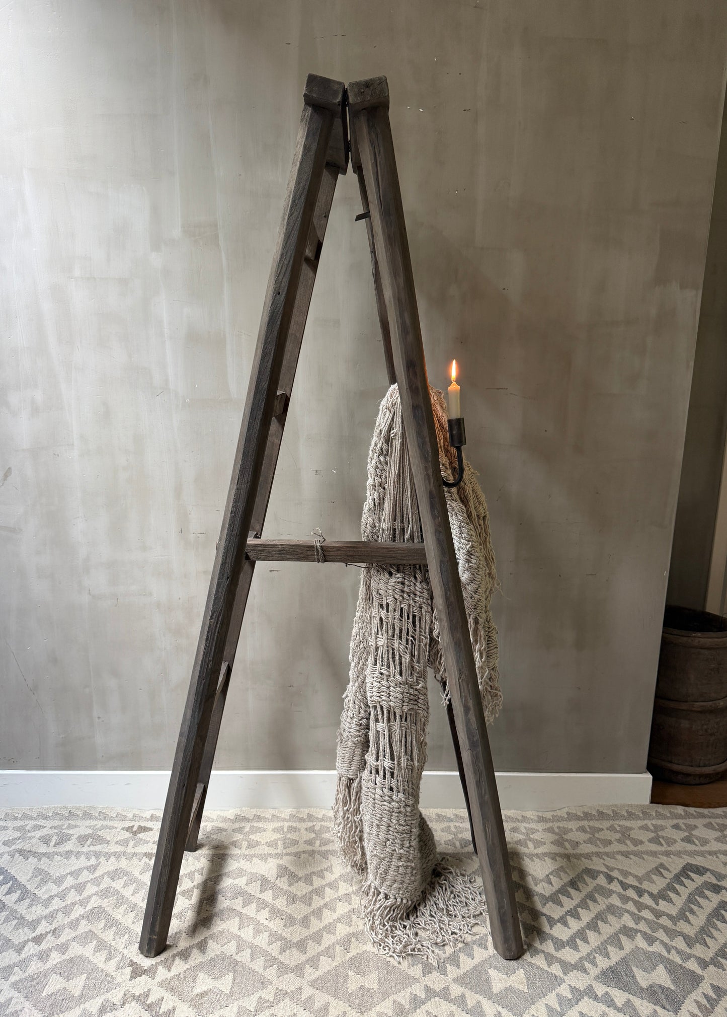 Oude houten schilders ladder / trap
