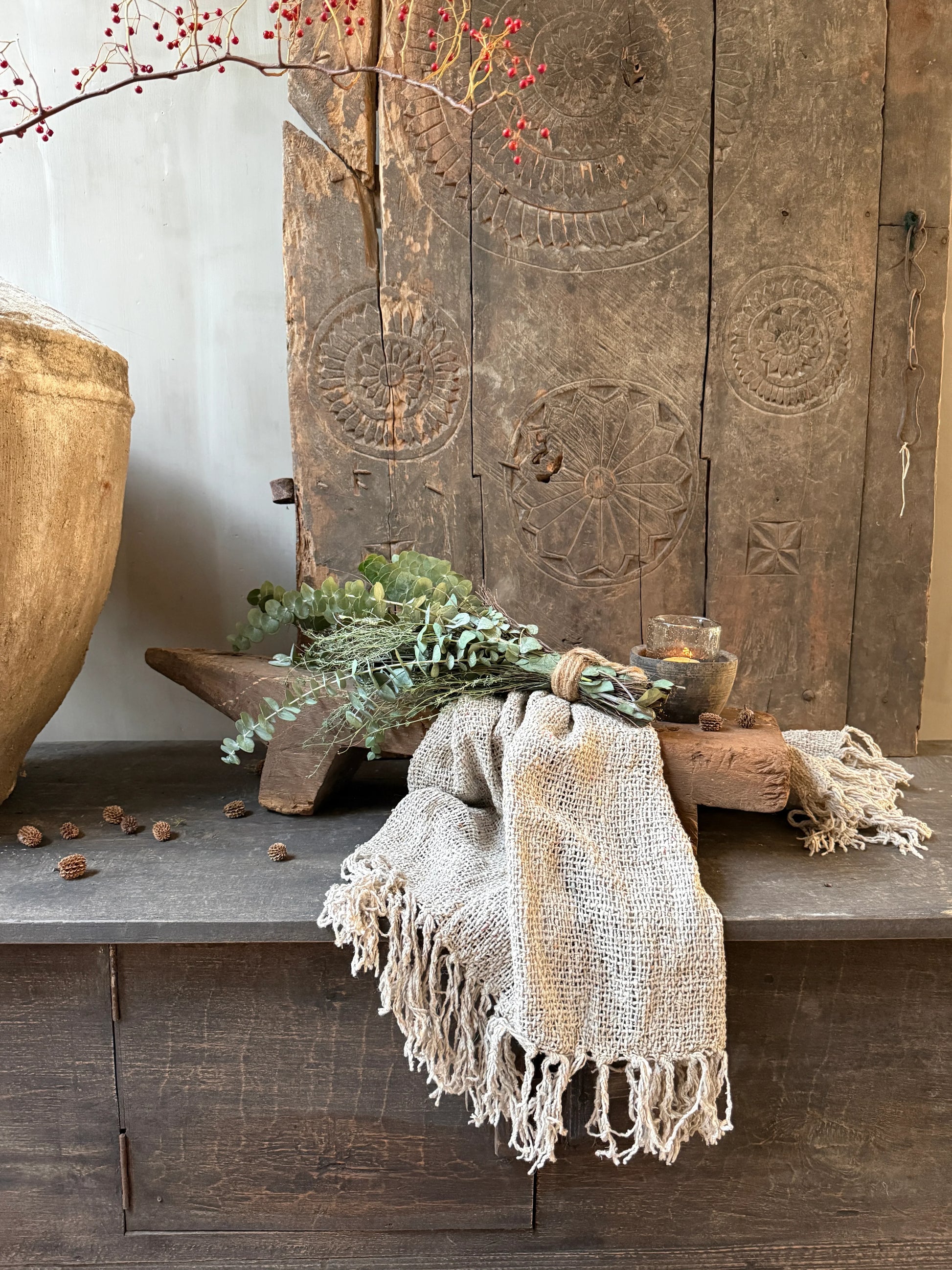 Antieke kokosraspbank (kopie) - My Sober Home